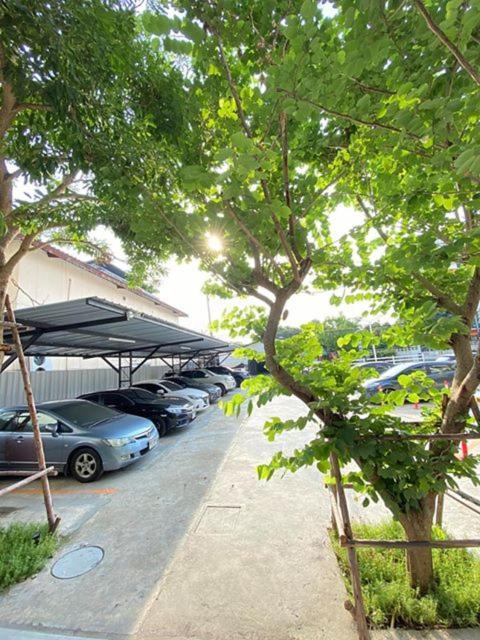 Wawa Residence รัชดา 36 Nonthaburi Eksteriør billede